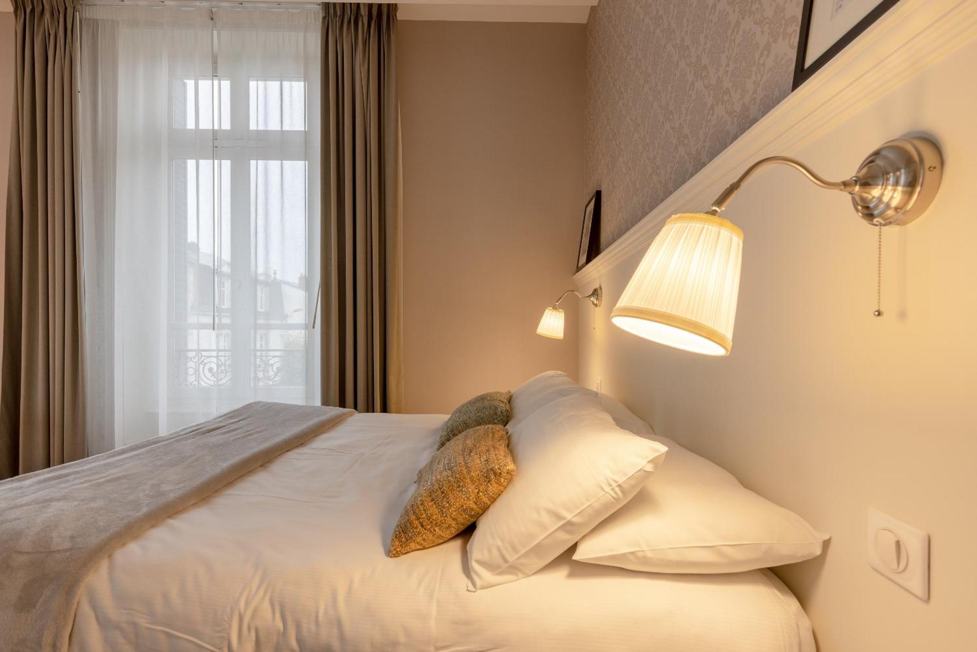 La Maison Blanche - Apparthotels De Charme Chic & Cosy A 350M Du Coeur De Ville De Limoges - Acces Autonome Rum bild