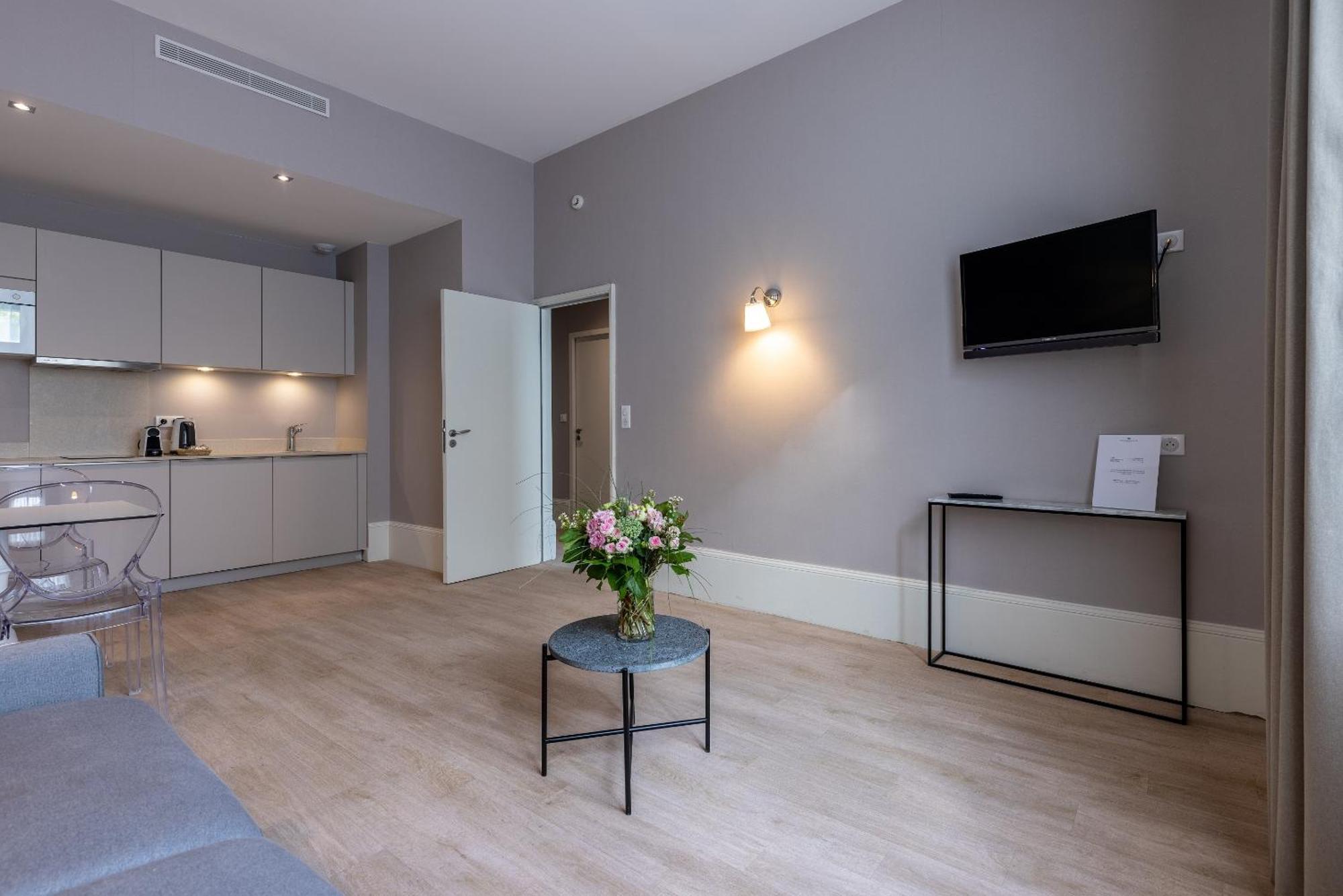 La Maison Blanche - Apparthotels De Charme Chic & Cosy A 350M Du Coeur De Ville De Limoges - Acces Autonome Rum bild