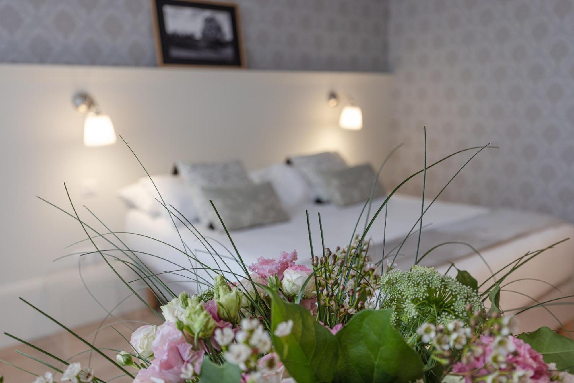 La Maison Blanche - Apparthotels De Charme Chic & Cosy A 350M Du Coeur De Ville De Limoges - Acces Autonome Exteriör bild